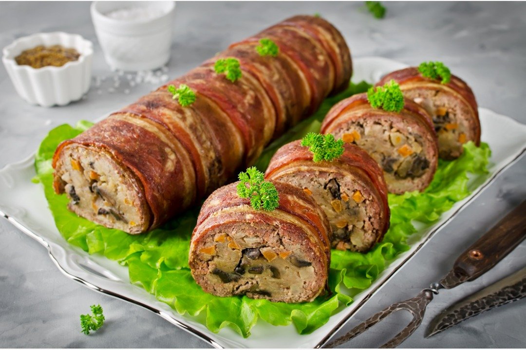 how to cook an appetizing dish - meat roll