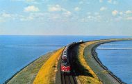 Ukrzaliznytsia Launches New Trains to the Sea