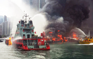 A Fire in the Port of Hong Kong Sank 10 Cruisers