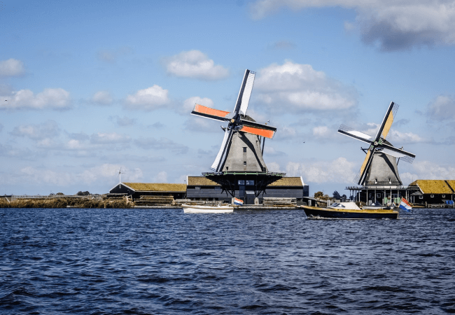 Ukrainians Can Travel to the Netherlands Without Restrictions