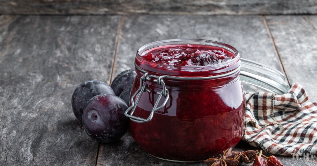 Preparations for the Winter, Plum Sauce for Meat