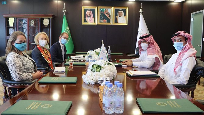 Saudi Envoy Discusses Yemeni Peace Efforts With US Officials