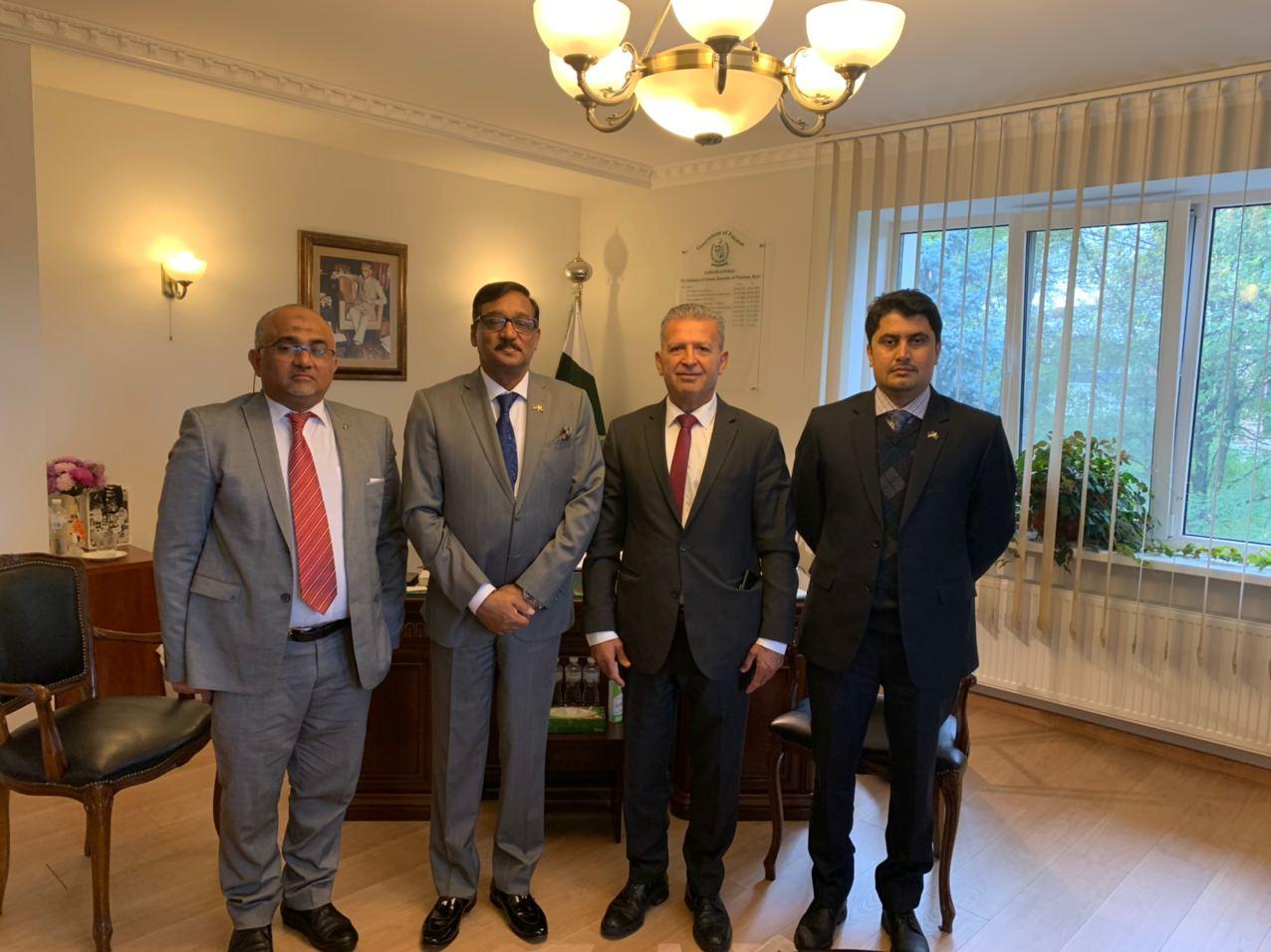 President of the Ukrainian-Arab Association of Businessmen and Investors Meets the Pakistani Ambassador to Ukraine