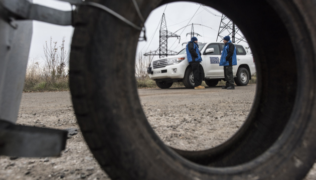 Talking in detail about the ban on patrols in occupied Donetsk