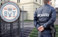 Austrian police unveil large-scale scheme to relocate migrants