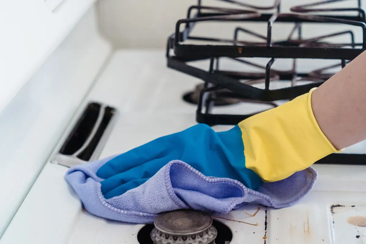 A simple but effective way to rid kitchen rags of odors