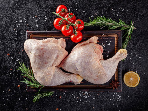 The EU has lifted restrictions on imports of poultry products from Ukraine