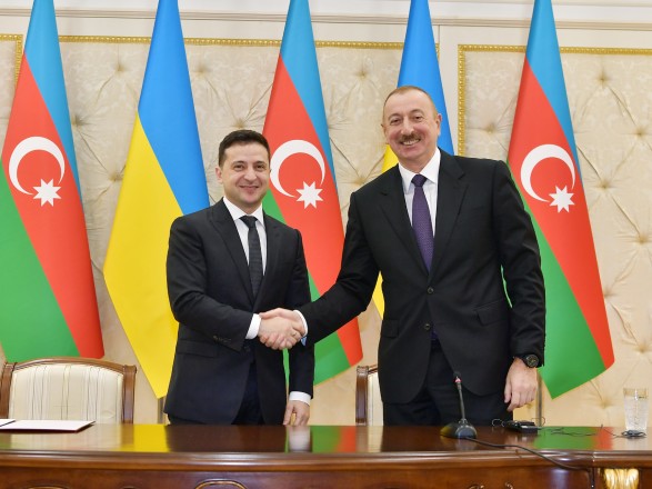 Ukraine and Azerbaijan have discussed the creation of a transport corridor