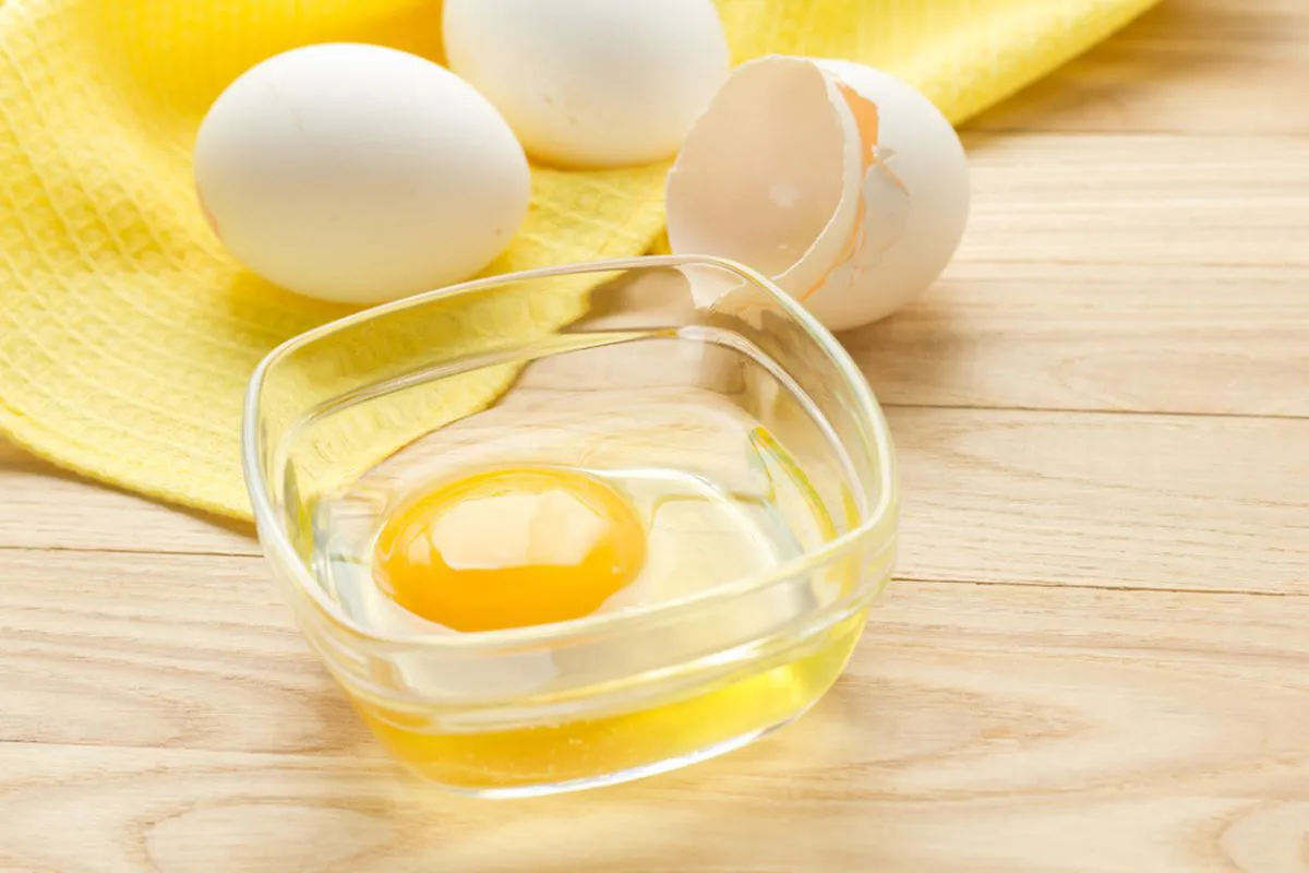 How to care for the face with egg whites