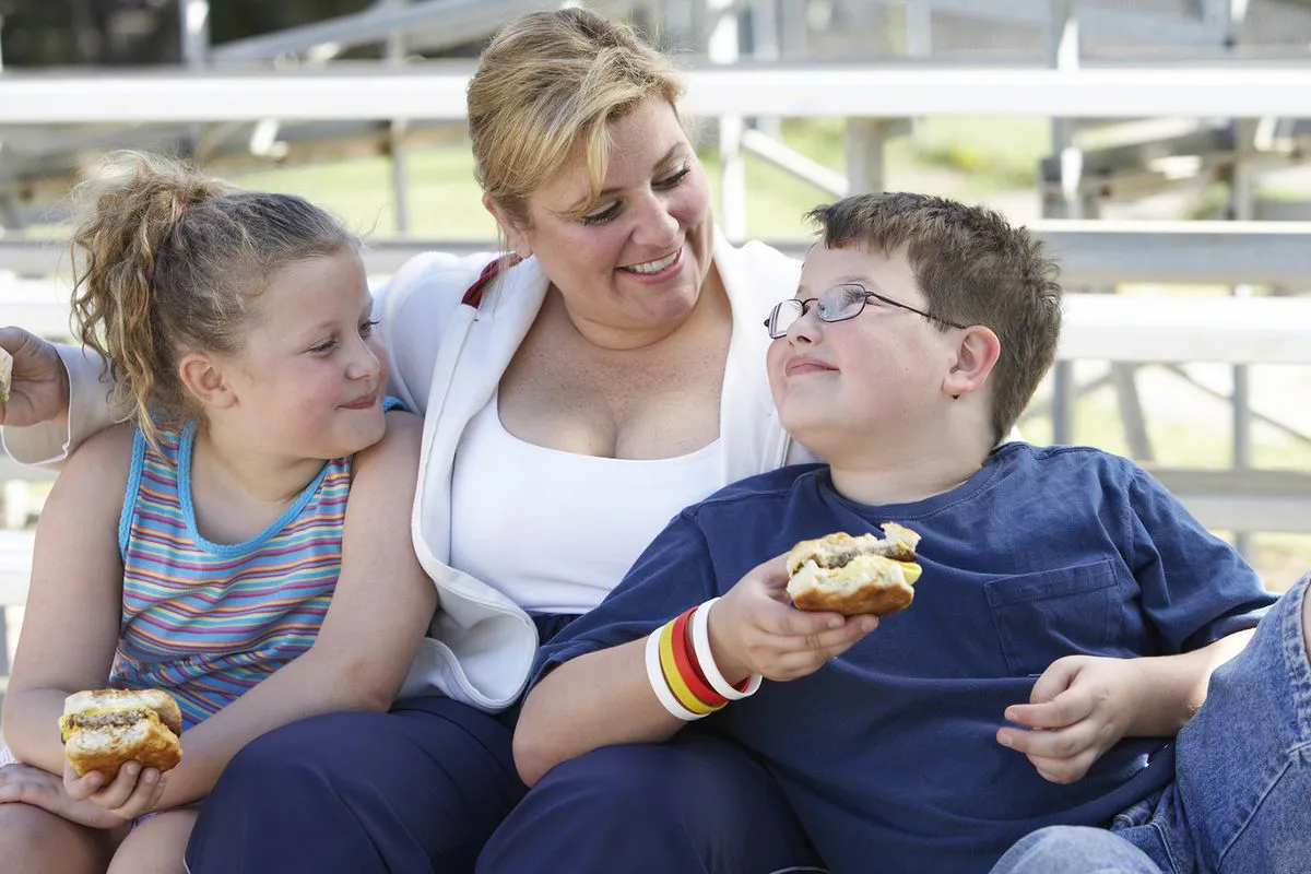 Scientists have shown that overweight children may not always have the same problem with their mothers