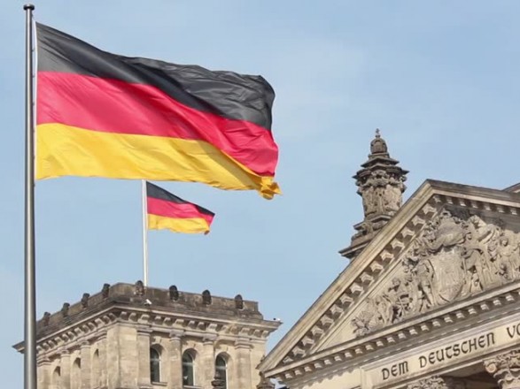 Ukraine's ambassador to Germany criticized Berlin for the lack of arms supplies