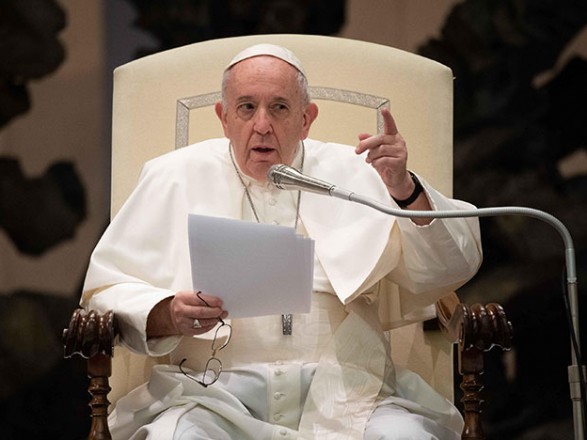 The pope was the first to criticize Putin, albeit indirectly, Reuters