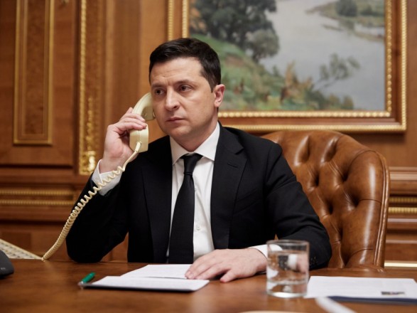 Macron called Zelensky