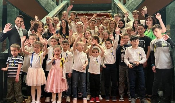 The first lady of Turkey hosts a traditional breakfast for Ukrainian refugee children