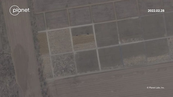 Satellite images of Kherson revealed 800 new graves