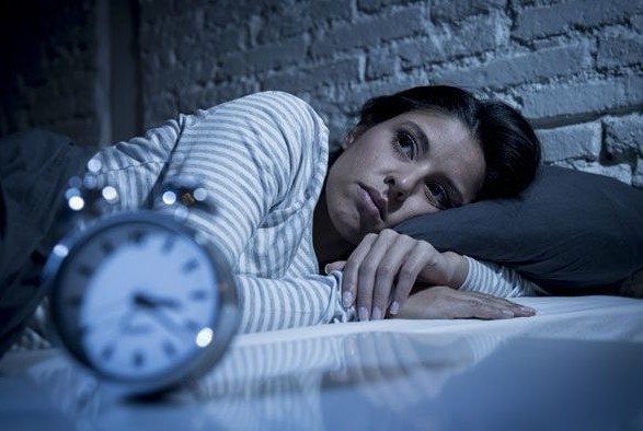 You are relatively safe, but you can not sleep: the expert gave advice on how to deal with insomnia