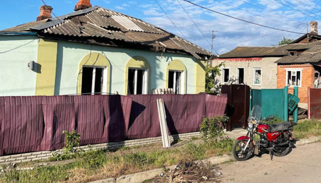 Russian forces attack the town of Okhterka