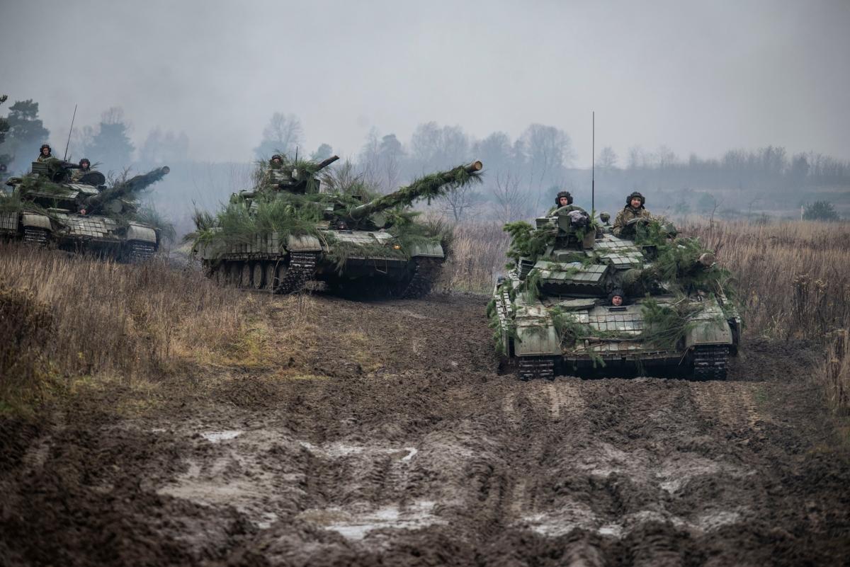 The armed forces of Ukraine approach the border with Russia in the Kharkiv