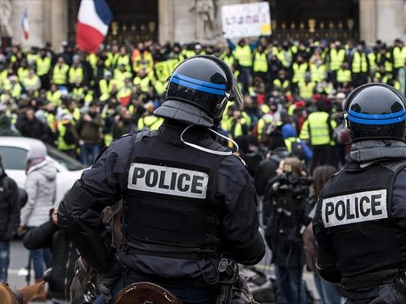 The May Day rally in Paris ended in a clash with police: 54 people arrested