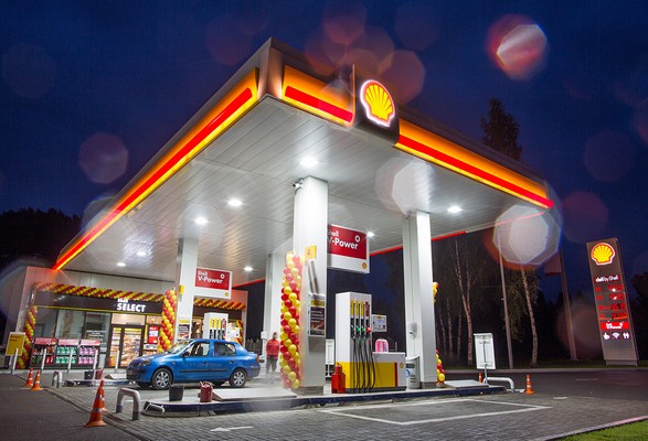 Shell completes sale of gas station in Russia: Russia's Lukoil has closed a deal to buy the network