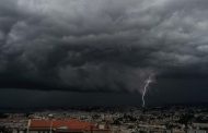 Lightning, hail and floods hit France: 1 person died