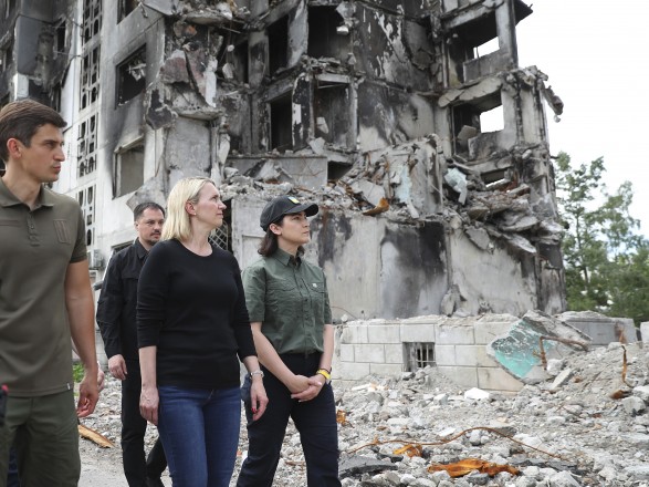 Bridget Brink visited Borodyanka, which was destroyed by Russian troops