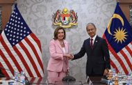 Pelosi arrives in Malaysia, tensions rise over visit to Taiwan