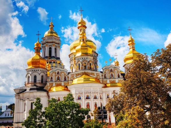 The government is urged to hand over the complex of buildings of the Kyiv-Pechersk Lavra to the OCU. The draft resolution was registered in the Council