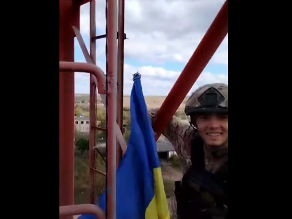 Kherson region: Ukrainian flag was raised in the village of Davydiv Brid