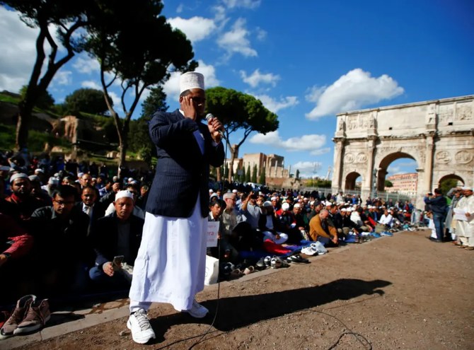 مسلمو إيطاليا يحتفلون بأول شهر رمضان بعد الجائحة